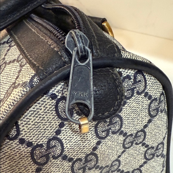 Vintage Gucci Beige and Navy Satchel with Red and Blue Stripe - Picture 10 of 10